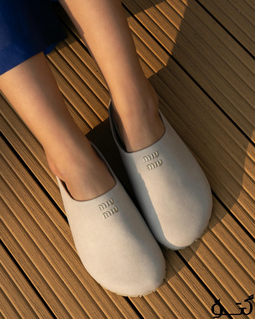 کلاگز میو میو 