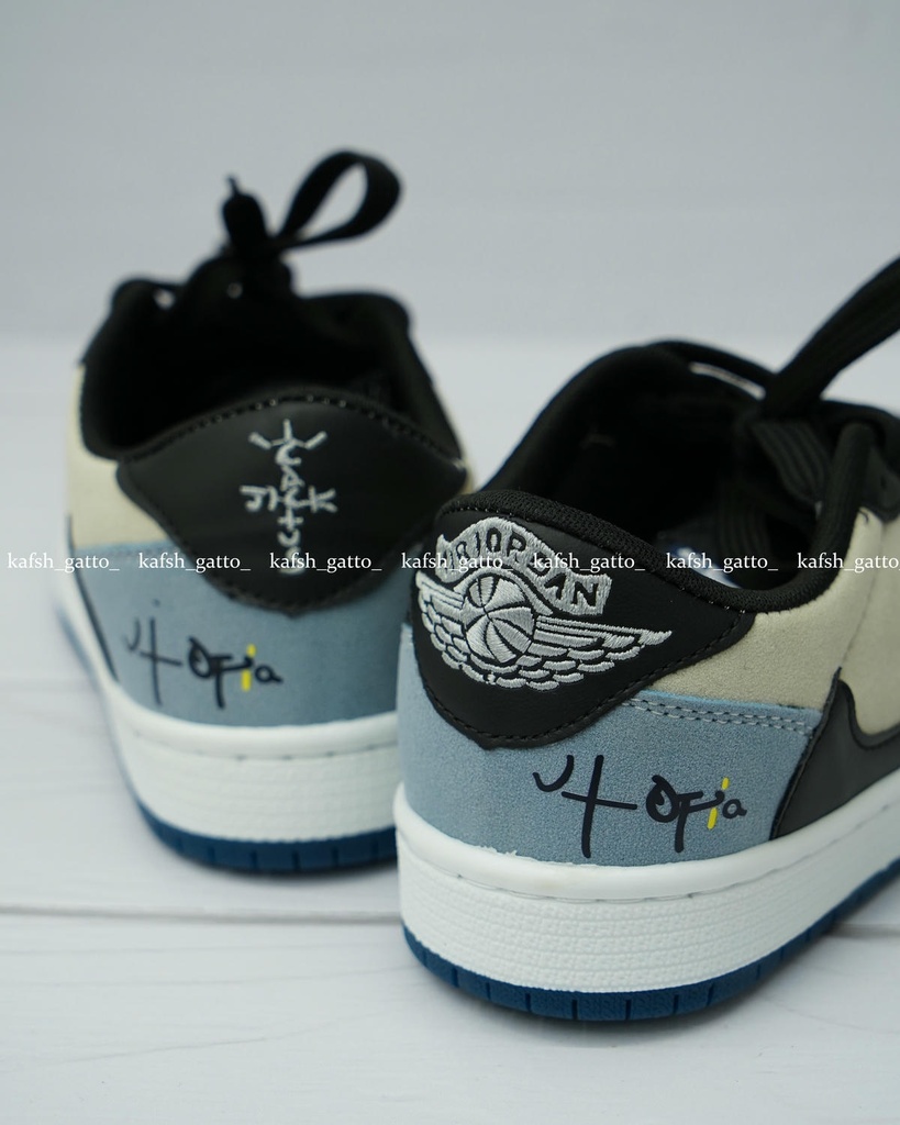 کتانی نایک تراویس