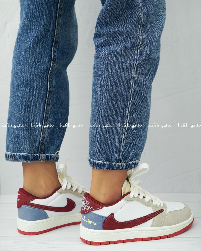 کتانی نایک تراویس