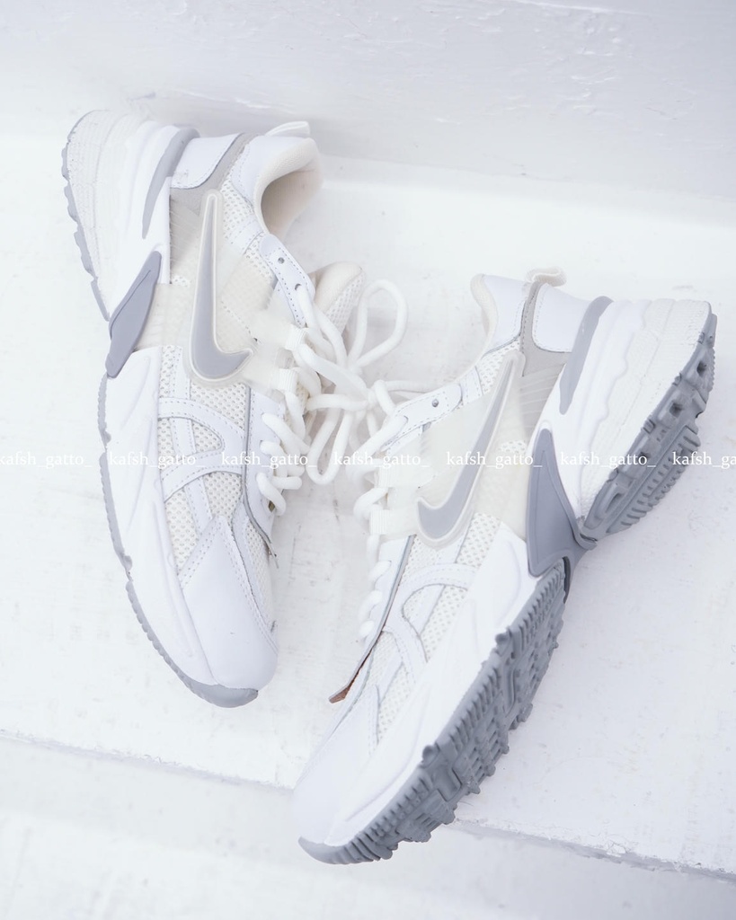 کتانی نایک وی تو کی ران