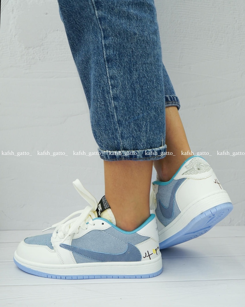 کتانی نایک تراویس